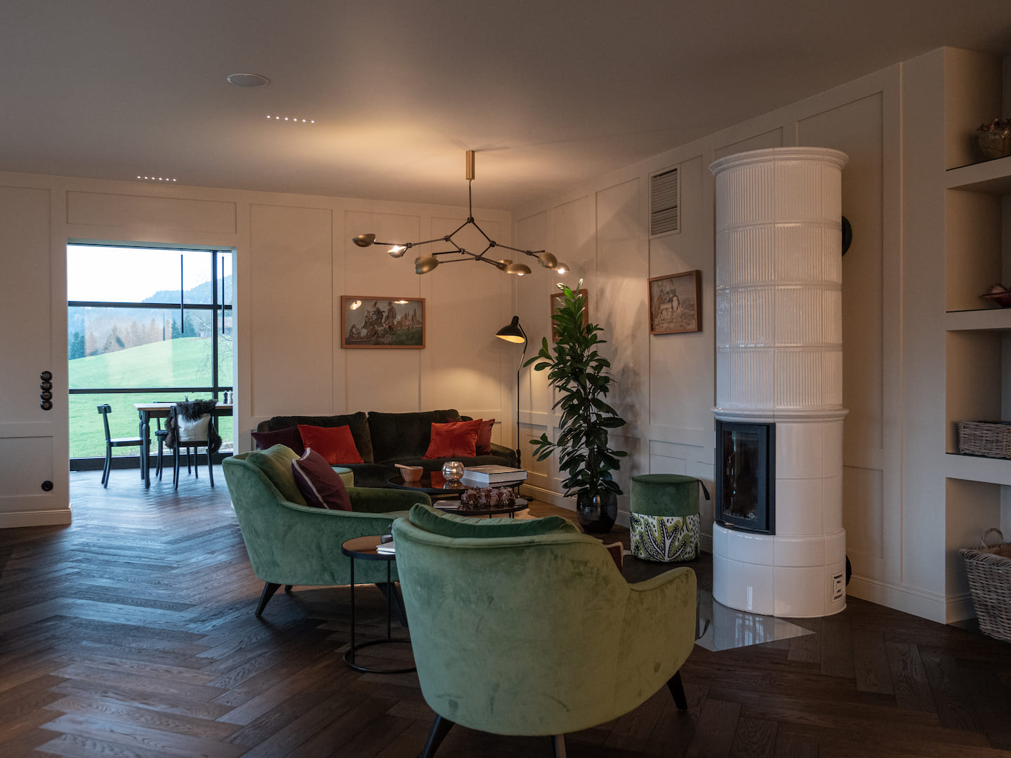 Select Green Hotels Alpenloge im Allgäu living room and restaurant