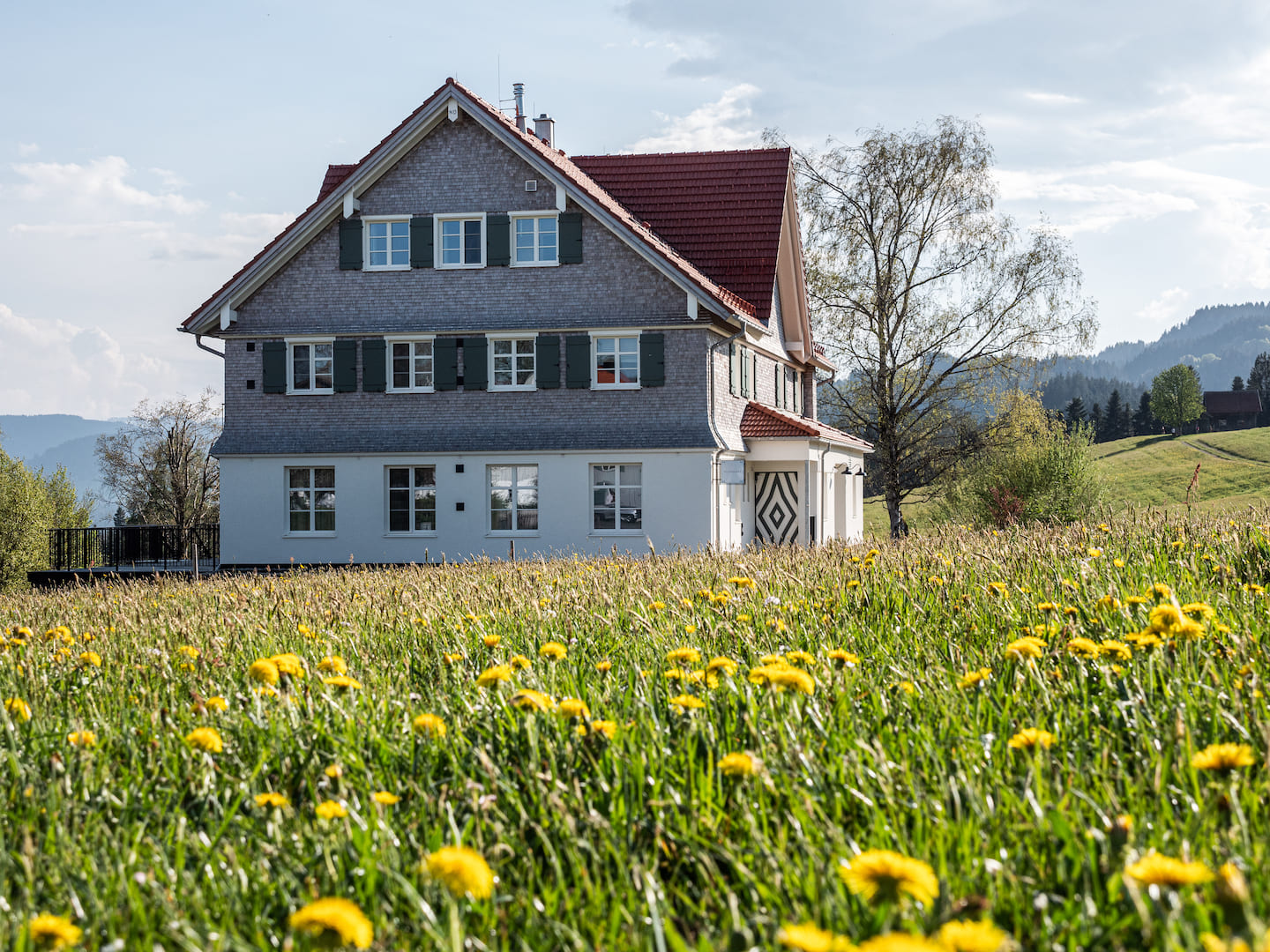 Select Green Hotels Alpenloge im Allgäu between meadows