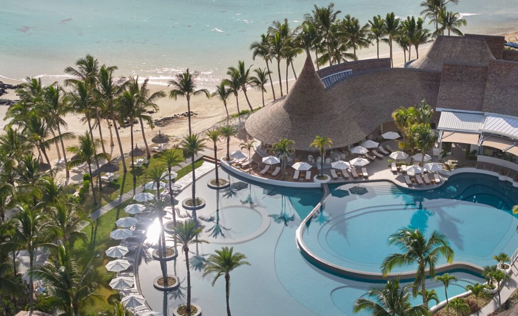 Select Green Hotels LUX* Belle Mare pool und strand