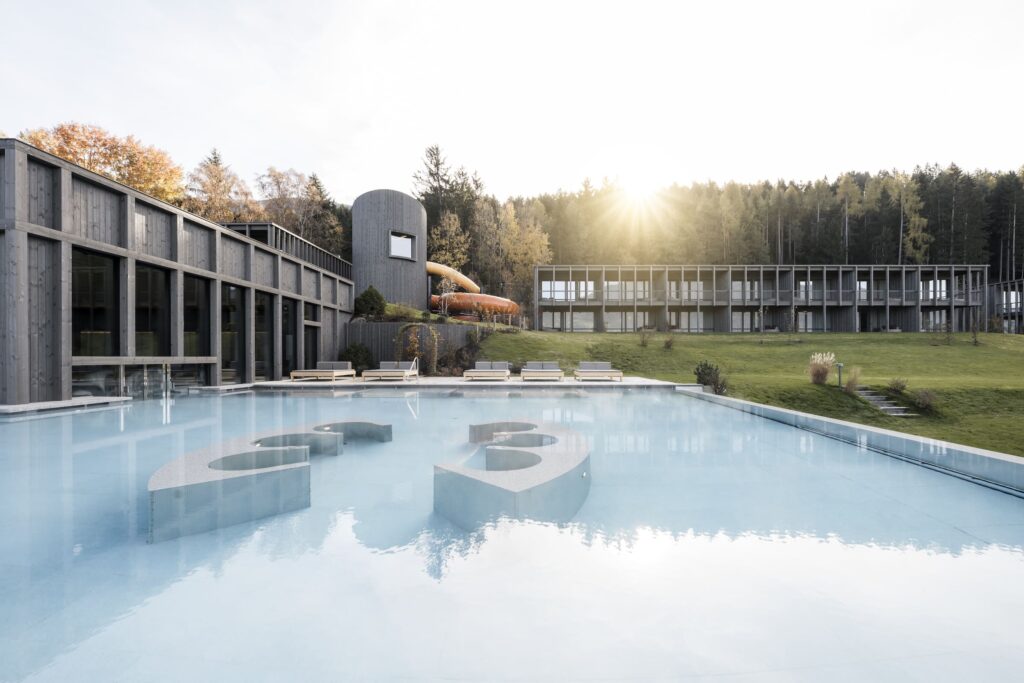 Select Green Hotels AKI Family Resort PLOSE pool und Rutsche